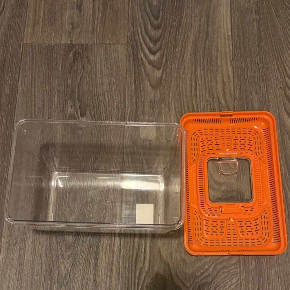 Clear Plastic Critter Carrier with Orange Ventilated Lid